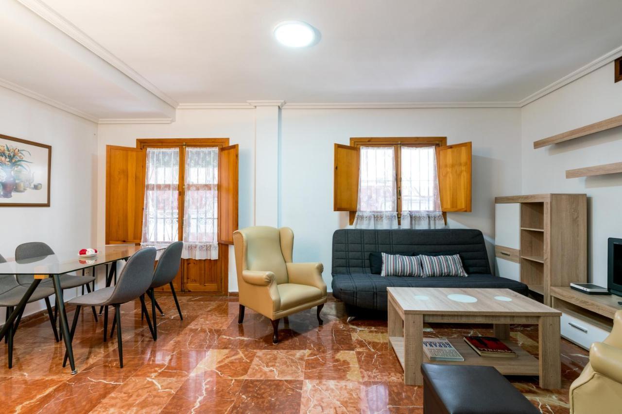 Ferienwohnung Holi-Rent Estrella Sevilla Exterior foto