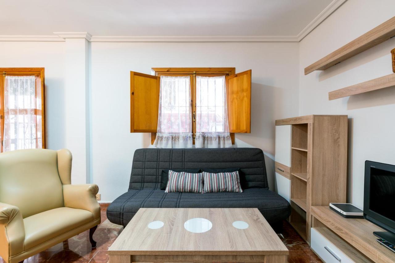 Ferienwohnung Holi-Rent Estrella Sevilla Exterior foto